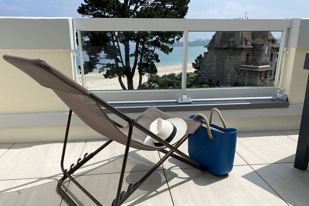 Appartement entier, Dans une résidence au calme, appartement décoré avec goût avec vue mer in Saint-Cast-le-Guildo, Région de Dinan