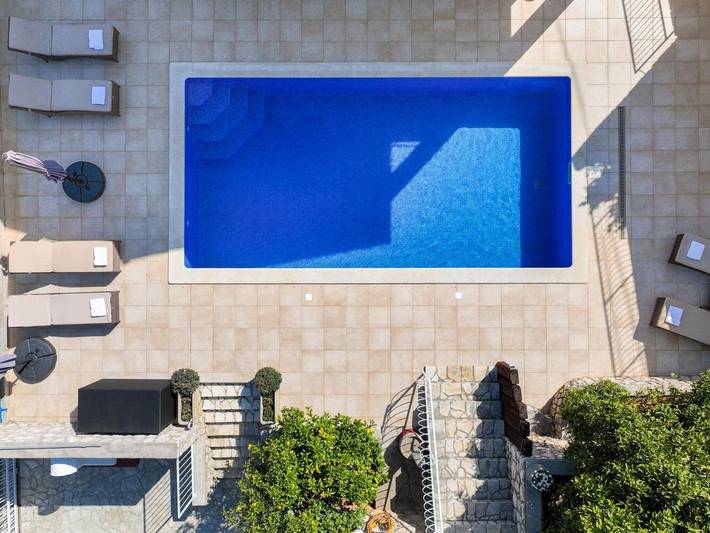 Ferienwohnung für 3 Personen, mit Garten und Pool - 1
