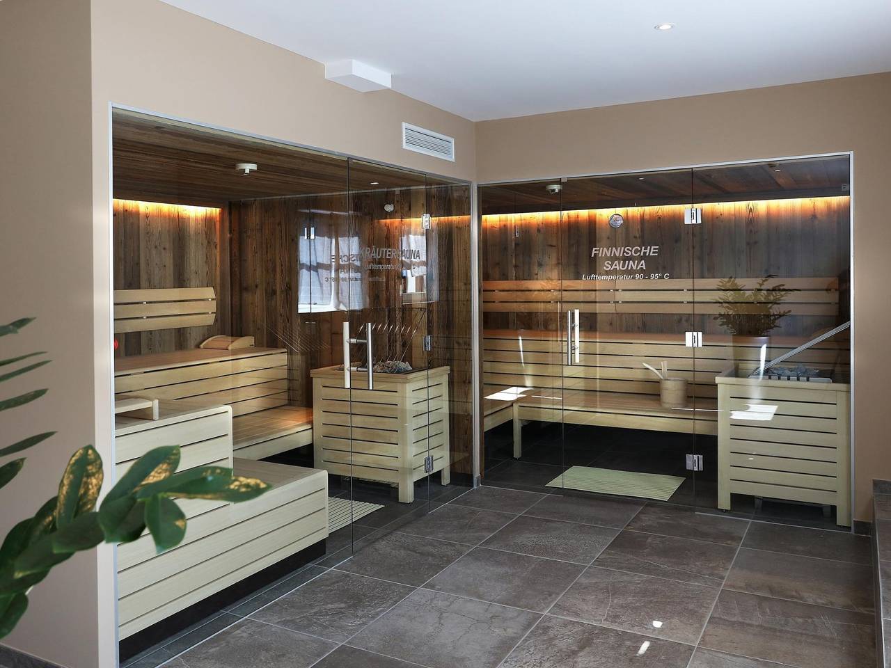 Ganze Wohnung, Gemütliche Ferienwohnung mit Sauna, Restaurant in Piesendorf, Pinzgau