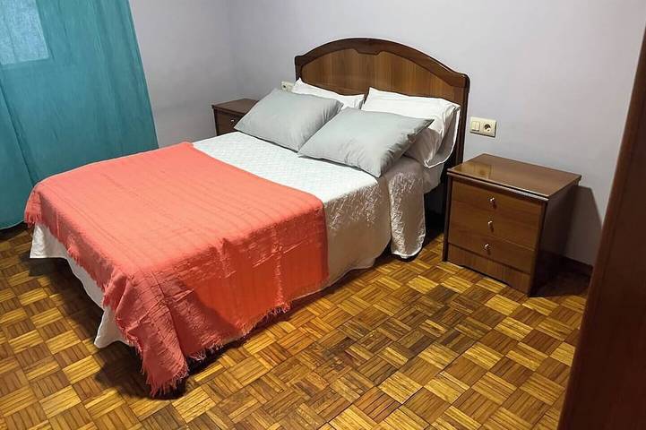 Apartamento entero, Piso Artur II (Universidad) in Orense, Provincia de Orense