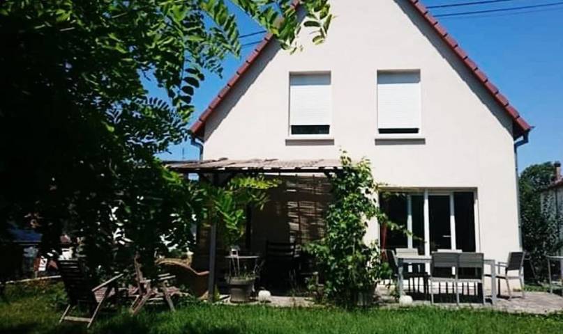 Maison de vacances pour 5 personnes, avec Terrasse ainsi que Jardin et Piscine