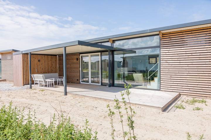 Appartement voor 6 personen, with Balkon/Terras and Terras as well as Tuin in Hollum