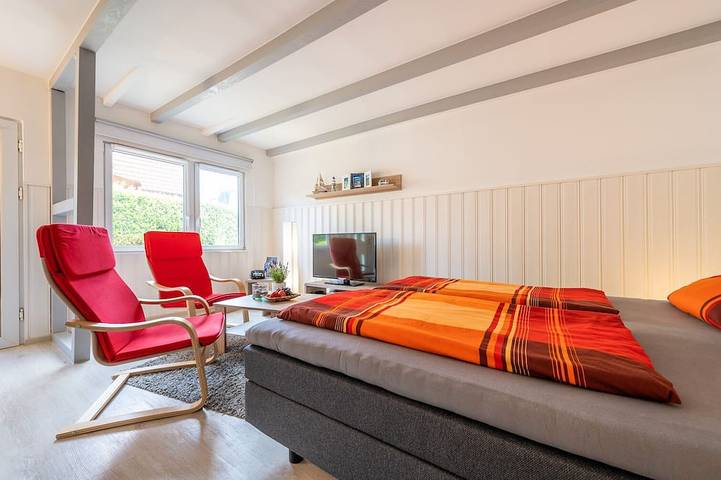 Bungalow für 2 Personen, mit Terrasse und Garten in Binz - 3