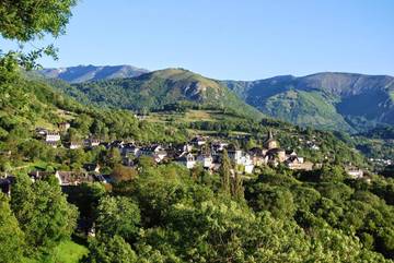 Hôtel pour 2 personnes, avec jardin et vue à Saint-Savin (Hautes-Pyrénées)