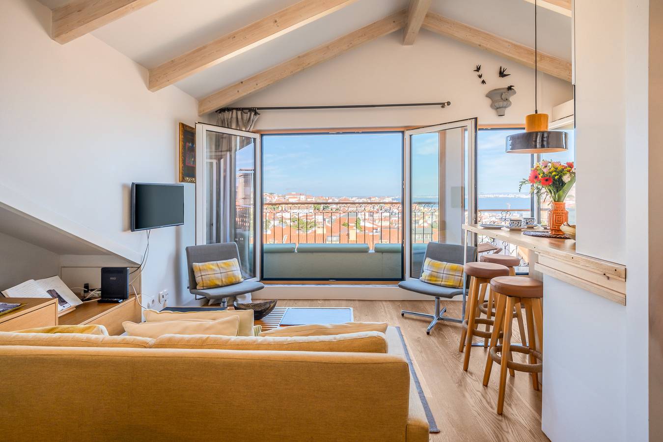 Holiday apartment in Lisbon from £399 per night