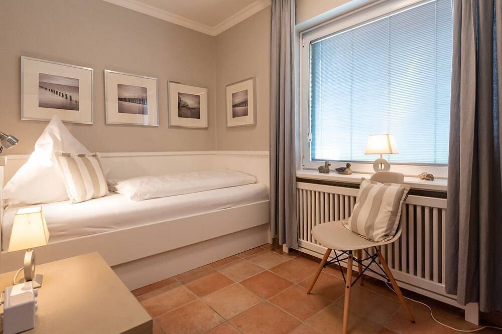 Entire apartment, C-haus Christine, App.20 - Ferienwohnung in Direkter Strandnähe mit ca. 65 m² Wohnfläche und 3 in Wenningstedt, Sylt