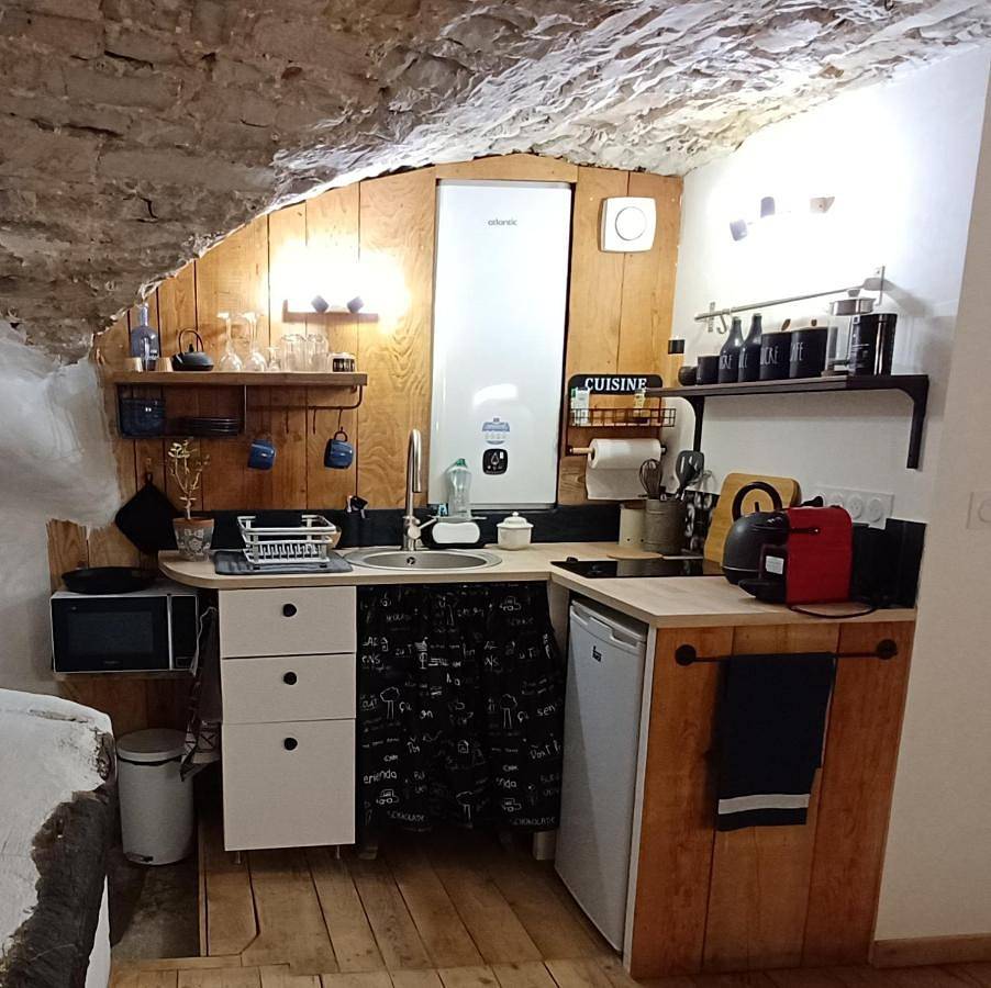 Appartement entier, One-Bedroom Apartment in Viols-le-Fort, Côte méditerranéenne (France)
