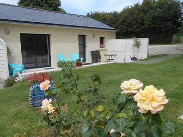 Gîte pour 4 personnes, avec jardin et terrasse à Tréflez