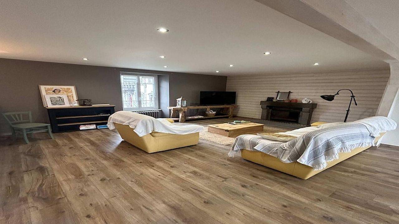 Ganze Ferienwohnung, Ferienwohnung für 8 Personen (160 m²) in Murat in Regionaler Naturpark Volcans d'Auvergne