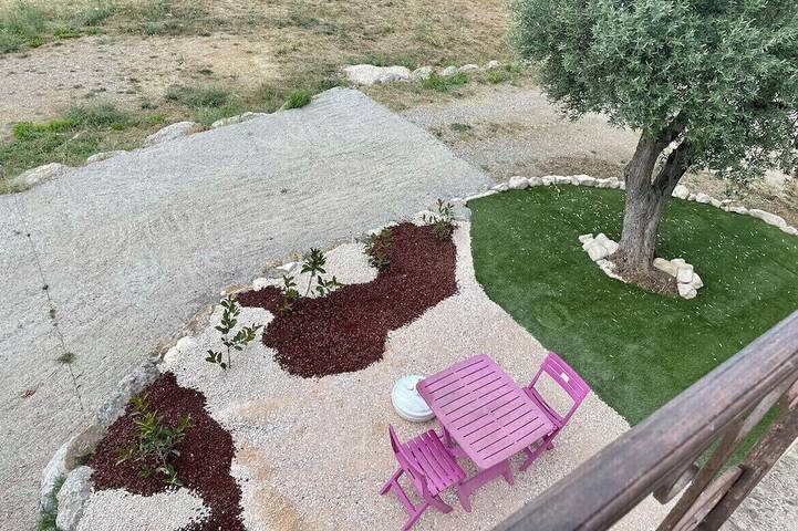 Location de vacances pour 2 personnes, avec jardin à Castelnau-de-Guers