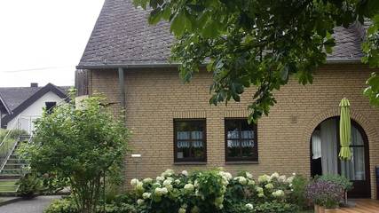 Ferienwohnung für 2 Personen, mit Balkon in Schweich