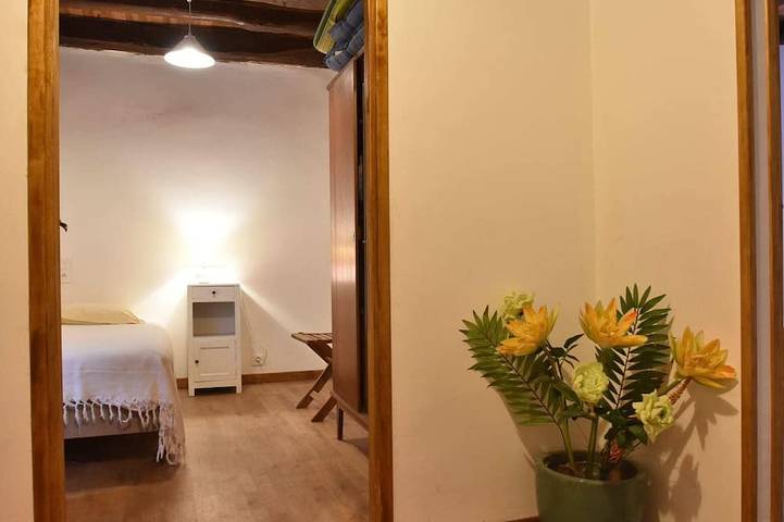 Location de vacances pour 5 personnes, avec jardin et terrasse à Allas-les-Mines - 2