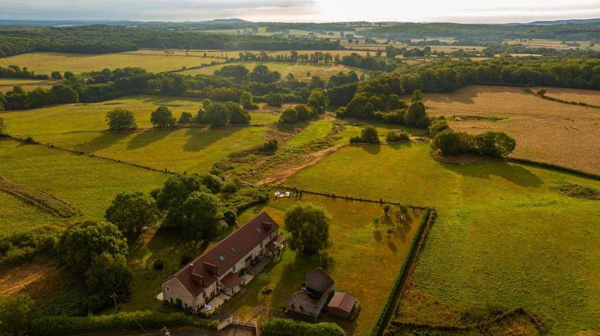 Location de vacances pour 5 personnes, avec jardin et vue à Saint-Émiland