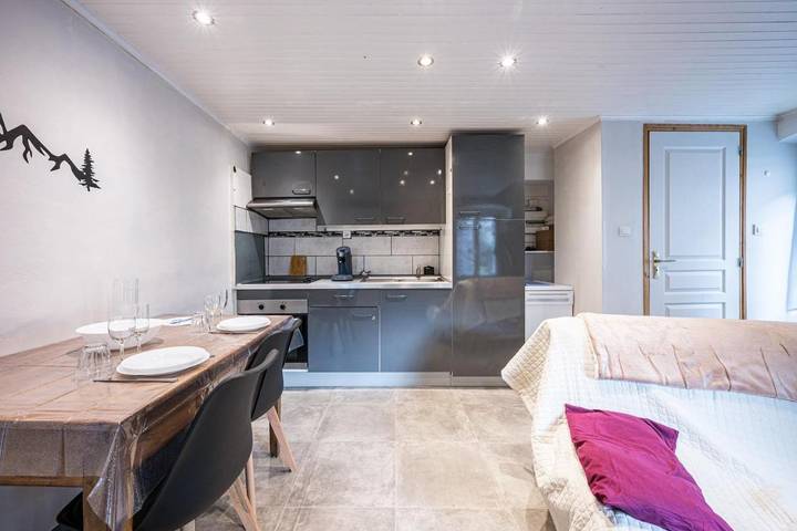 Gîte pour 2 personnes, avec balcon à Saint-Étienne-de-Cuines