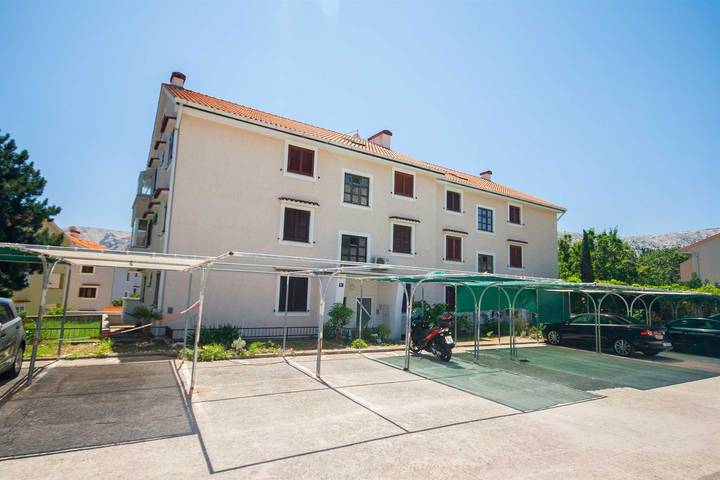 Appartement entier, Appartement Antica avec balcon et parking in Baška, Krk
