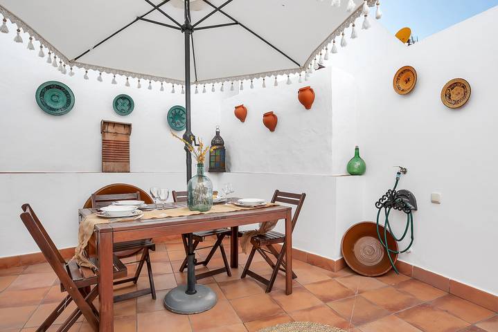 Entire apartment, Apartment 'Casa Rubire Vejer' with Private Terrace in Vejer de la Frontera, Costa de la Luz
