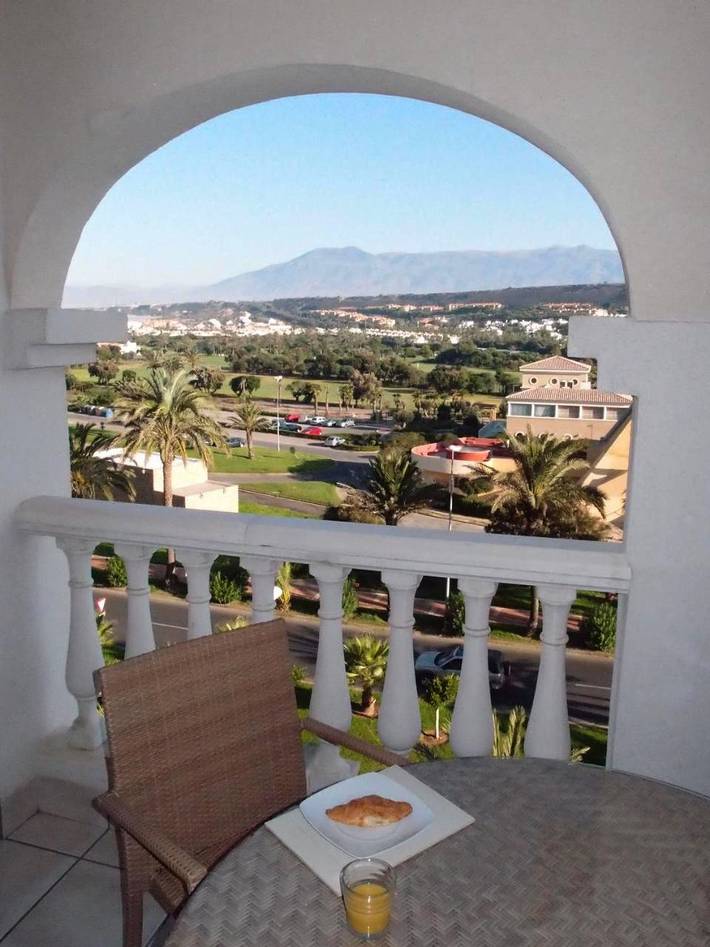 Ferienwohnung für 4 Personen, mit Balkon und Ausblick sowie Pool - 1