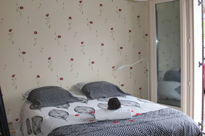 Chambre d’hôte pour 2 personnes, avec jardin et jacuzzi à Lindry