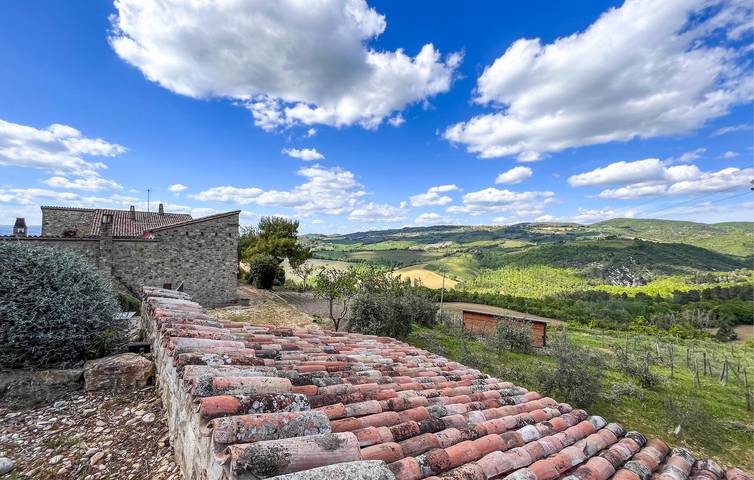 Accogliente appartamento con letto matrimoniale, parcheggio, giardino e internet in Todi, Perugia e dintorni