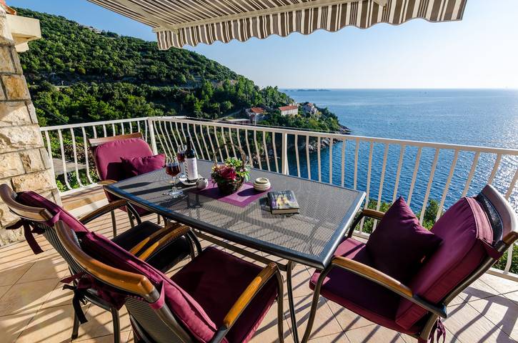 Apartamento entero, Apartamento de vacaciones para 4 personas con vistas al mar in Zaton, Grad Dubrovnik