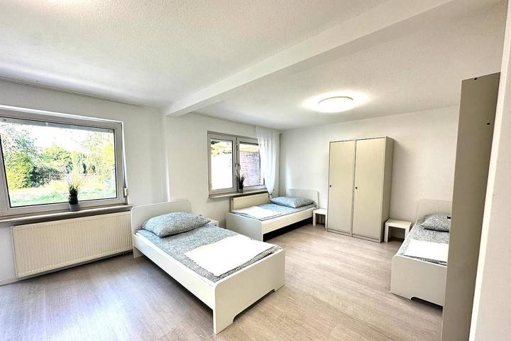 Ferienwohnung für 8 Personen, mit Garten und Terrasse in Krefeld - 2