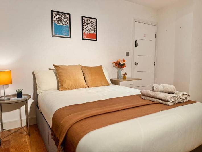 Casa de huéspuedes para 2 personas, con jardín en Londres