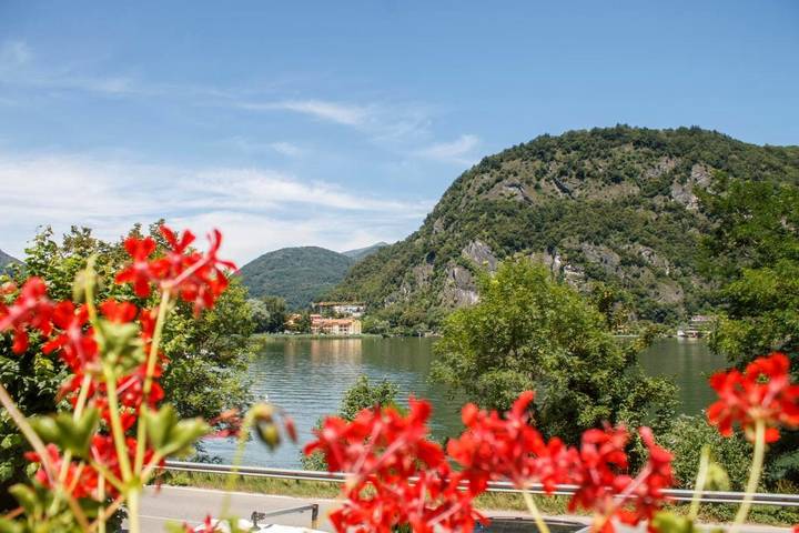 Hotel für 2 Personen, mit Ausblick und Seeblick sowie Terrasse, mit Haustier in Lavena Ponte Tresa - 3
