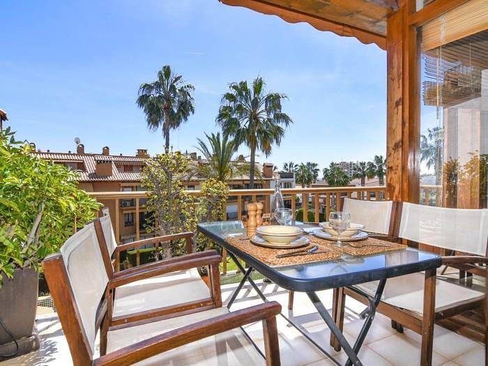 Appartement de vacances pour 6 personnes, avec piscine et jardin - 1