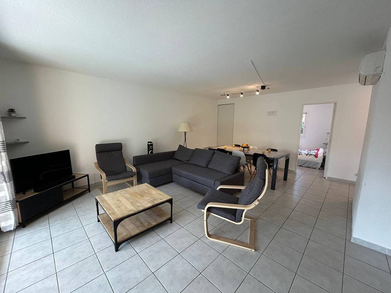 Entire holiday apartment, 5-room house with shared swimming pool – Ideal for 7 people in Valras-Plage, Côte d'Améthyste