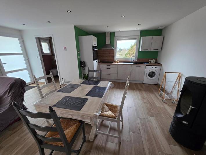 Location de vacances pour 4 personnes, avec vue et jardin à Champ-le-Duc - 3