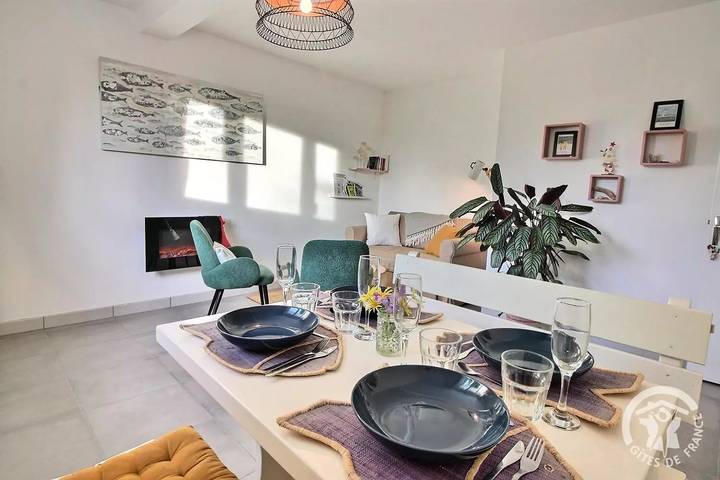 Gîte pour 2 personnes, avec terrasse dans Plage De La Banche Binic - 2