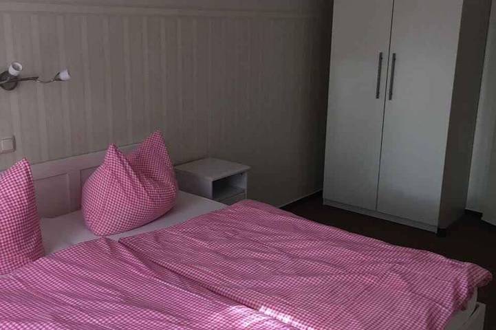 Ferienhaus für 3 Personen, mit Garten in Bergen auf Rügen - 2