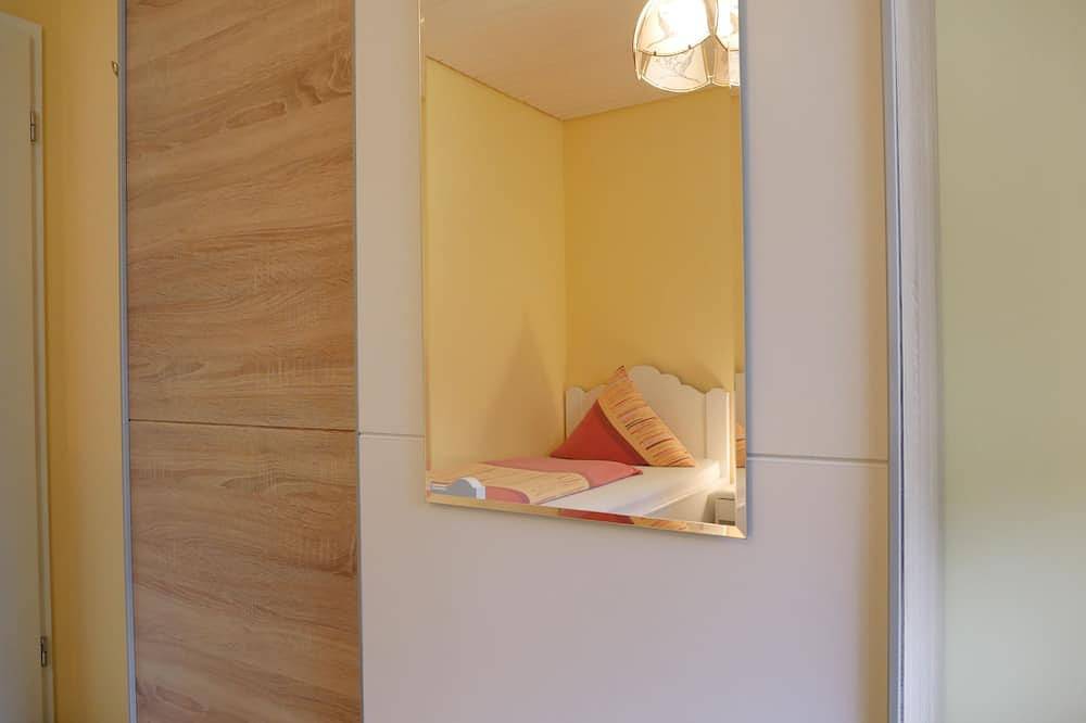 Ganze Wohnung, Einzelzimmer, 14qm, max. 1 Person in Seebach (Ortenaukreis), Ortenaukreis