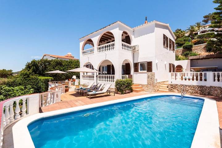 Casa de vacaciones para 8 personas, con jardín además de piscina y vistas en Menorca - 2