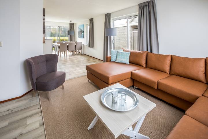 Ferienhaus für 6 Personen, mit Balkon/Terrasse und Terrasse sowie Sauna in Scharendijke - 2
