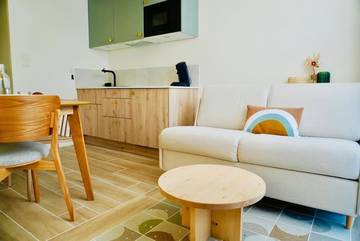 Gîte pour 4 personnes, avec jardin et piscine dans Casino De Chatelaillon