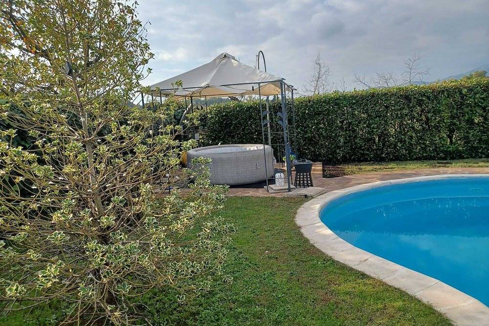 Villa in the green with swimming pool and whirlpool in Boville Ernica, Frosinone Provinz