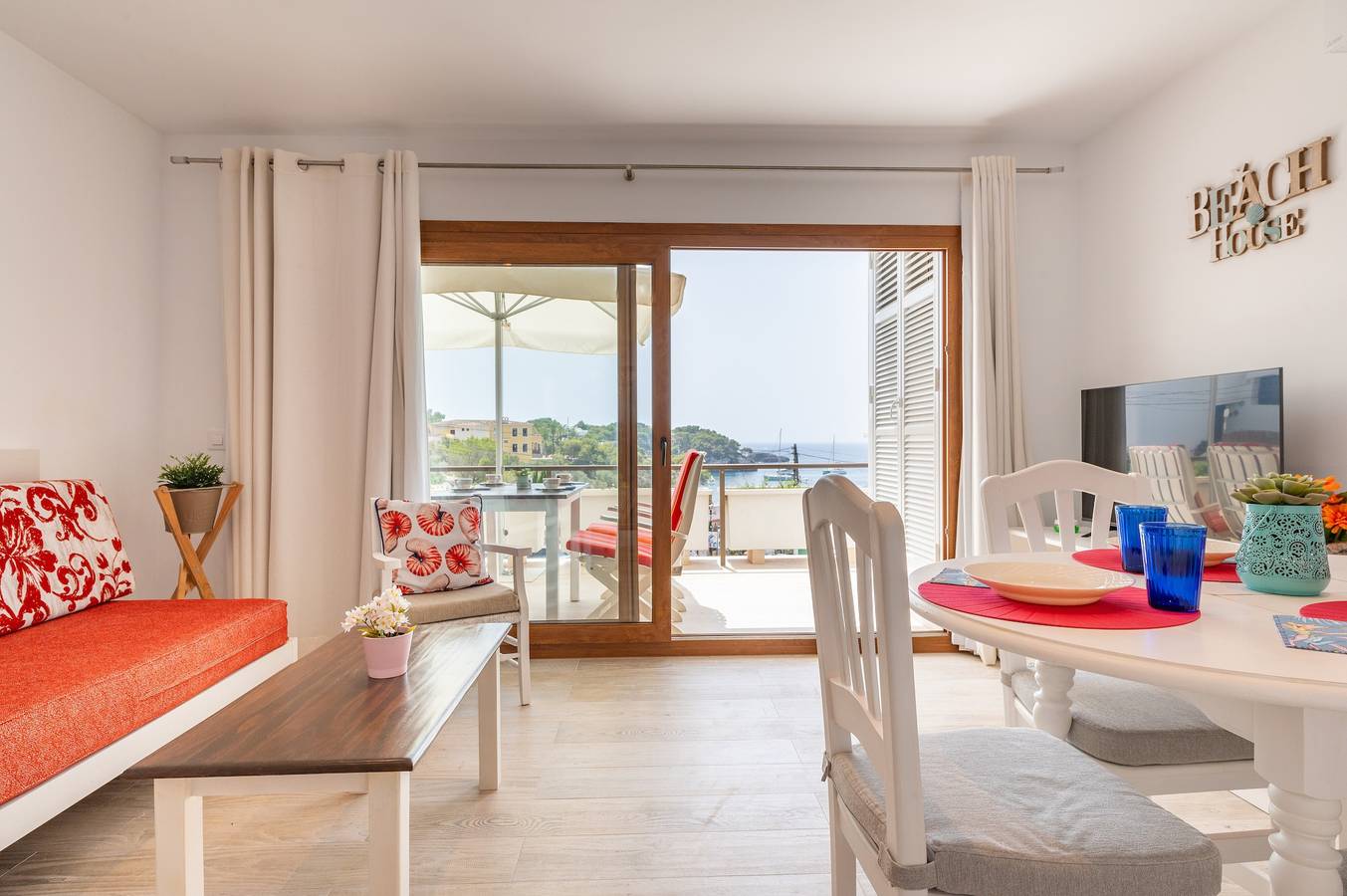 Entire apartment, "Ola De Mar" with Shared Pool, Wi-Fi, and Air Conditioning (Tourist Tax Included) in Cala Serena, Felanitx