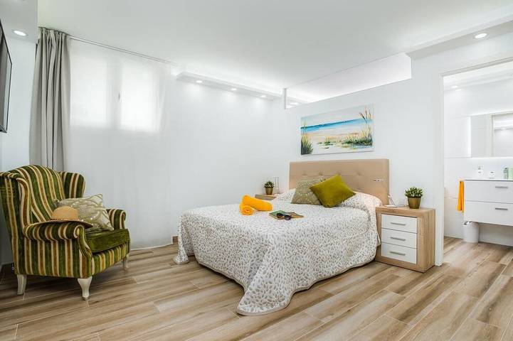 Villa für 12 Personen, mit Garten und Pool sowie Balkon und Whirlpool in Adeje - 2