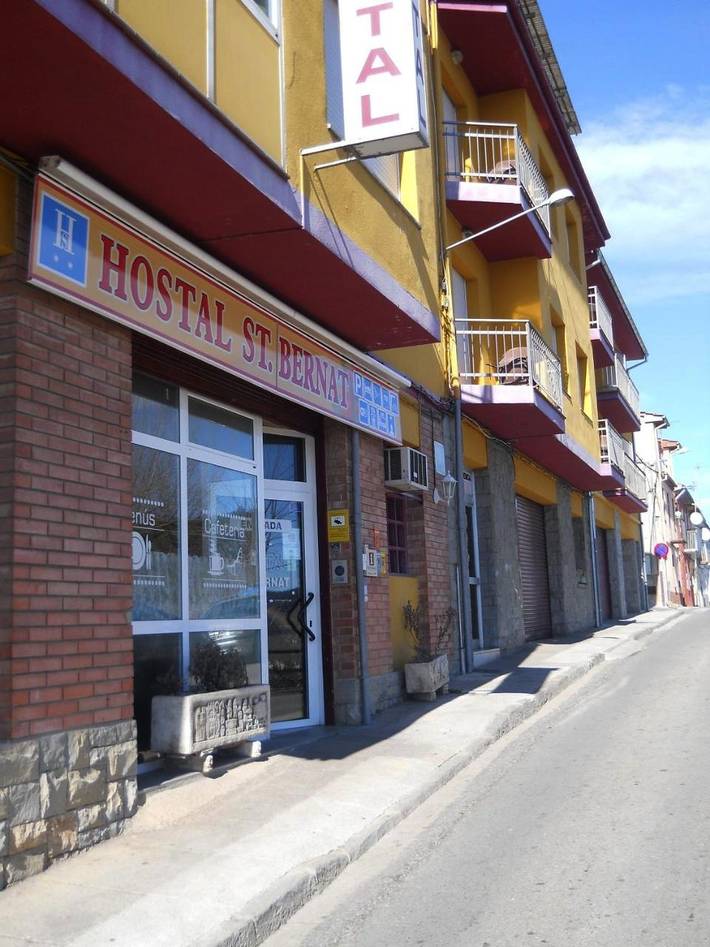 Casa de huéspuedes para 3 personas, con vistas además de jardín y balcón en Garrotxa