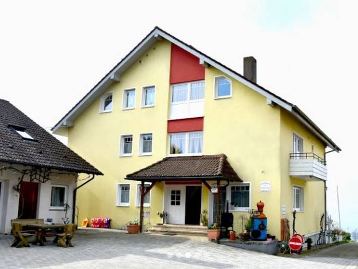 Ganze Ferienwohnung, Ferienhof am Sonnenbühl - Ferienwohnung Patrick, 45qm, 1 Schlafzimmer, max. 2 Personen in Hagnau am Bodensee, Region Bodensee-Oberschwaben