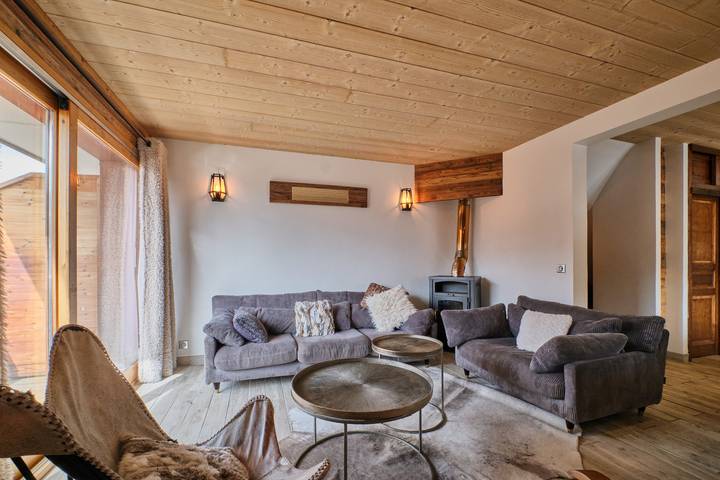 Gîte pour 12 personnes, avec balcon dans Office de Tourisme de l'Alpe d'Huez - 2