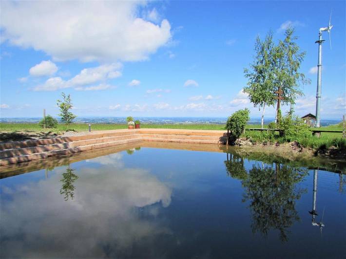 Privatzimmer für 2 Personen, mit Terrasse und Garten sowie Pool und Ausblick