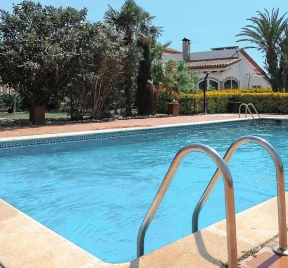Casa rural para 8 personas, con Balcón y Terraza además de Piscina y Vistas en Torroella de Fluvià - 2