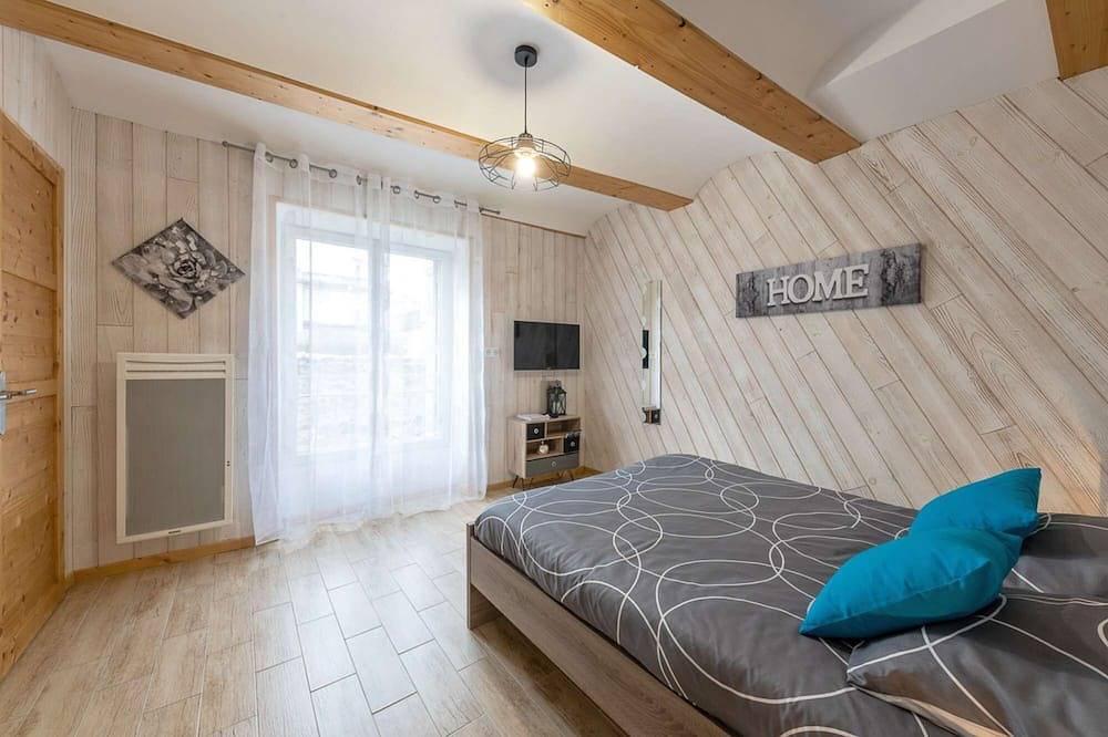 Entire apartment, ★ Quiet ★ City centre ★ Easy Parking ★ Wifi ★ in Le Puy-en-Velay, Haute-Loire