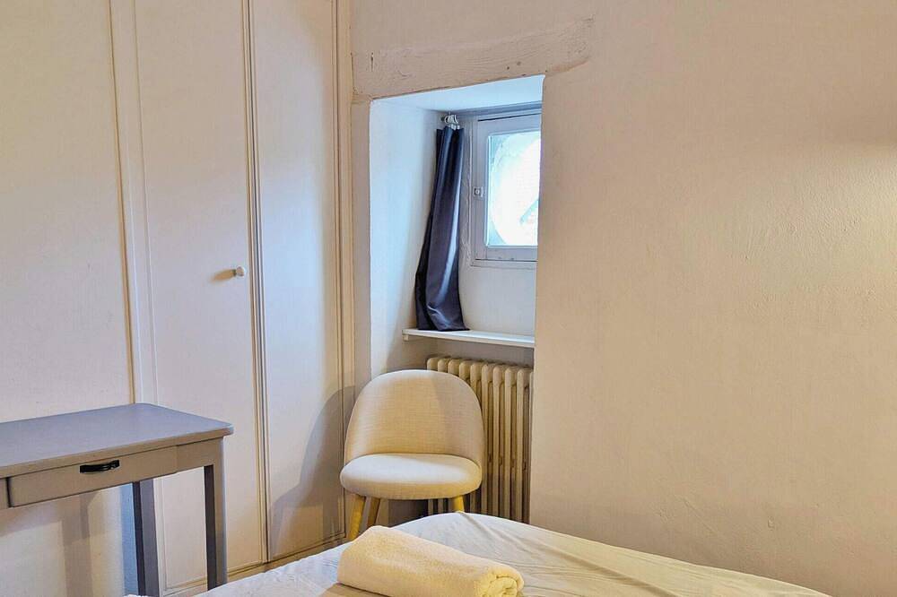 Charmante maison de maître au bord d'un étang avec activités et équipements familiaux à Cossé-le-Vivien in Cossé-le-Vivien, Mayenne