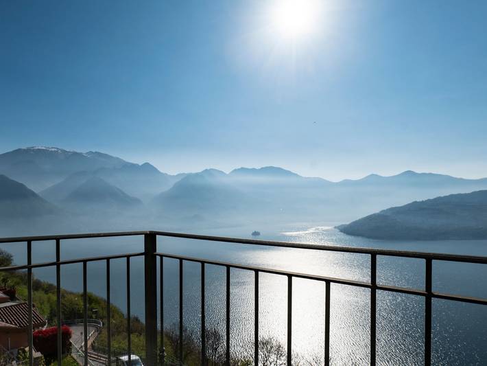 Appartamento intero, Cherubino 2", Dreizimmerwohnung mit Pool und Terrasse in Spiglia, Comune di Parzanica