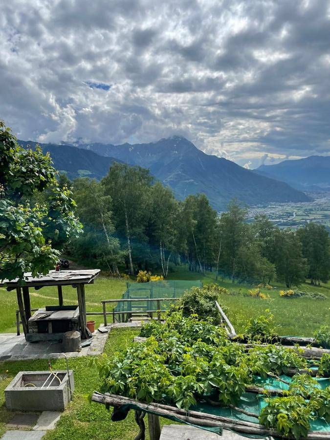 Chalet Baita Lake View in Mello, Alpes de la Bernina