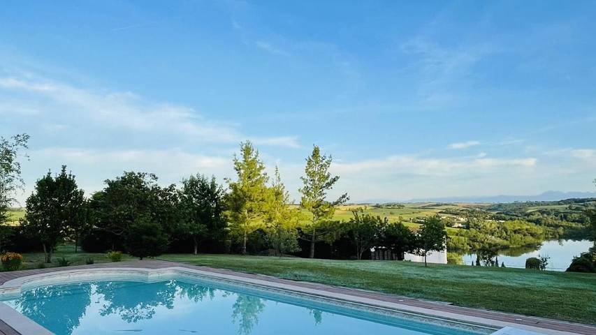 Location de vacances pour 4 personnes, avec piscine et jardin à Nailloux - 2