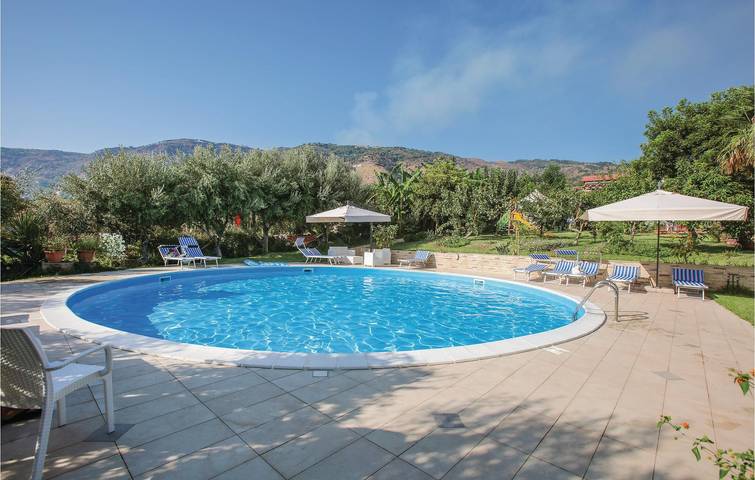 Ferienhaus für 6 Personen, mit Garten und Terrasse sowie Pool in Kalabrien - 3